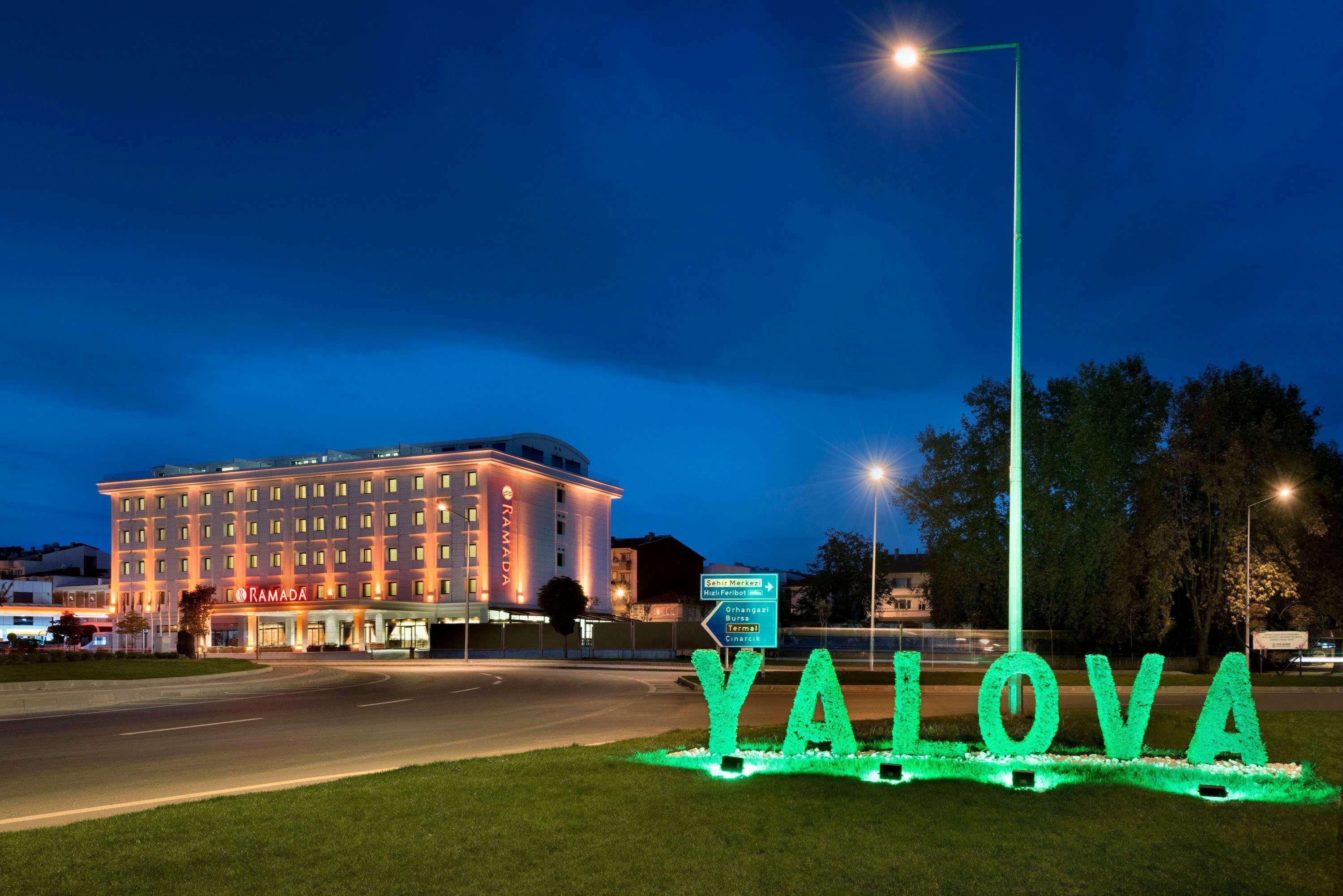 Ramada By Wyndham Yalova Hotel Yalova  Exterior photo